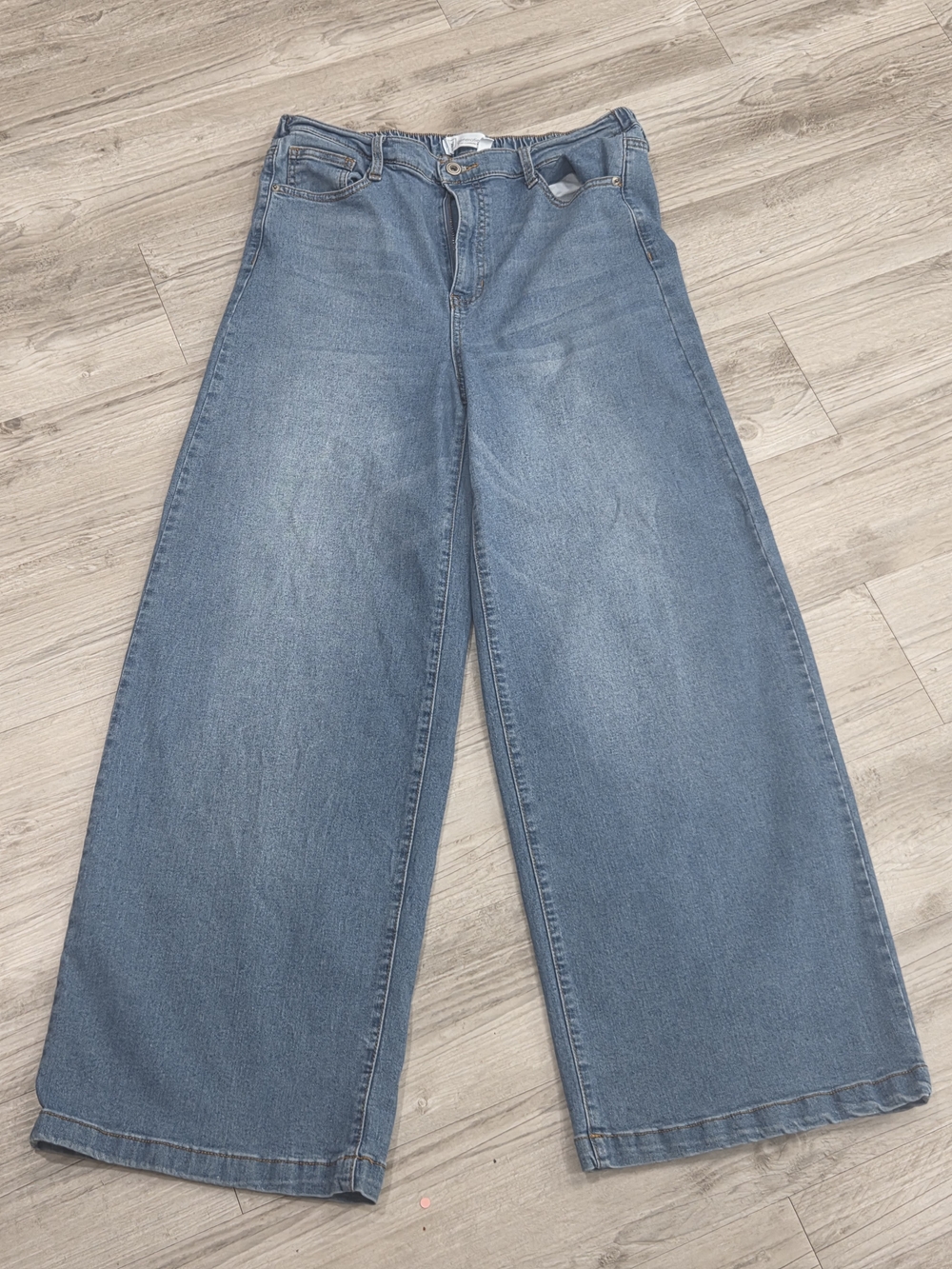 Celebrity Pink Wide-Leg High-Rise Jeans - Light Blue Wash